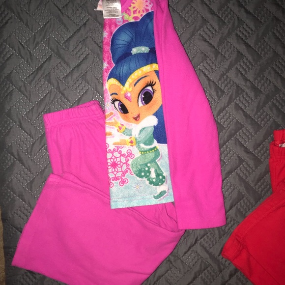 Girls 5T pajama bundle - Picture 2 of 3